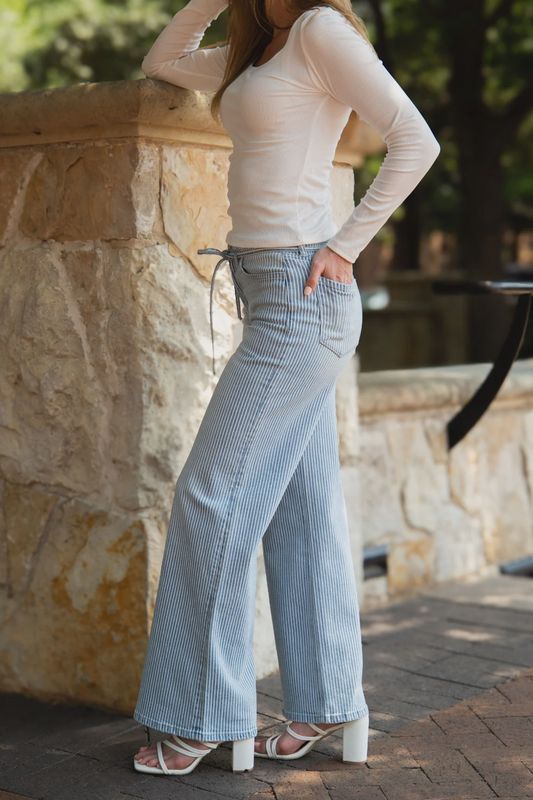 STRIPED STRAIGHT LEG JEANS