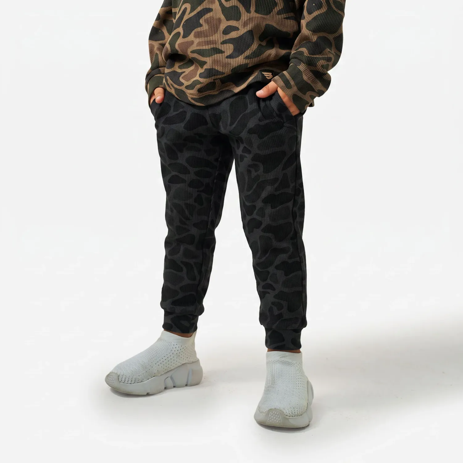 Youth Thermal Jogger, COLOR: black camo, Size: 2T
