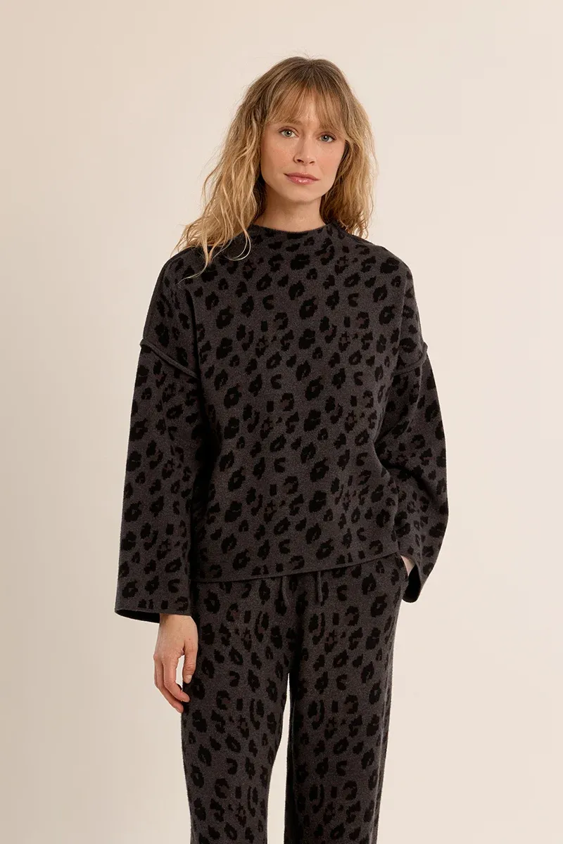 Oversized Sweater - Leopard, Size: S