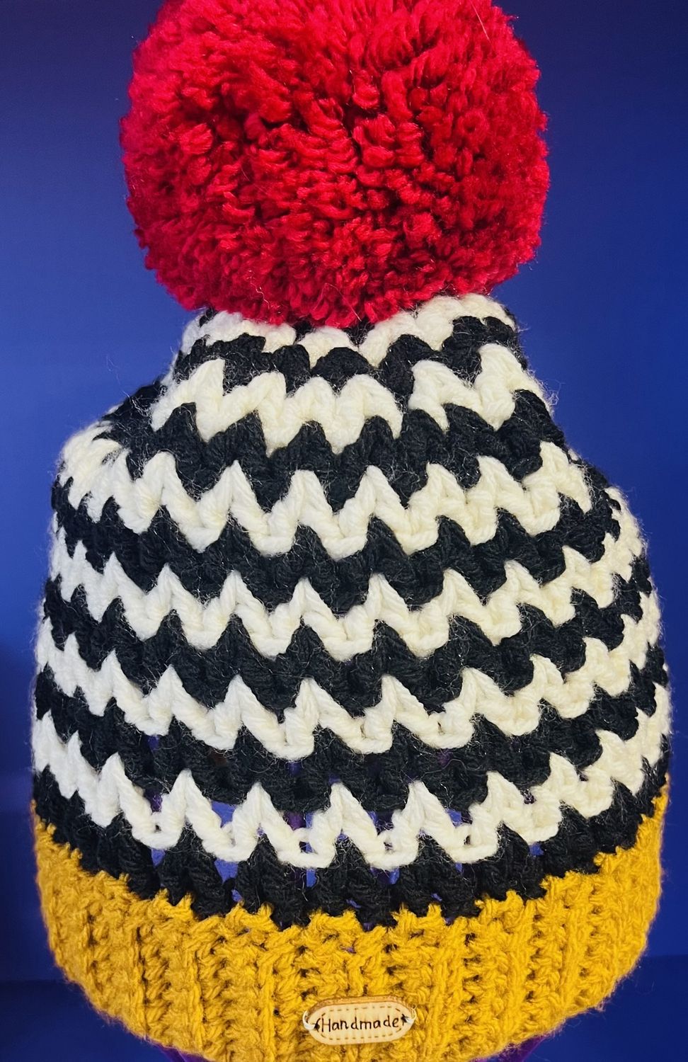 Child Hats, Colour: Puffy pom pom/B&amp;W