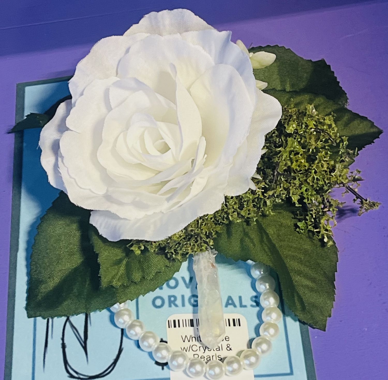 White rose w/Crystal &amp; Pearls