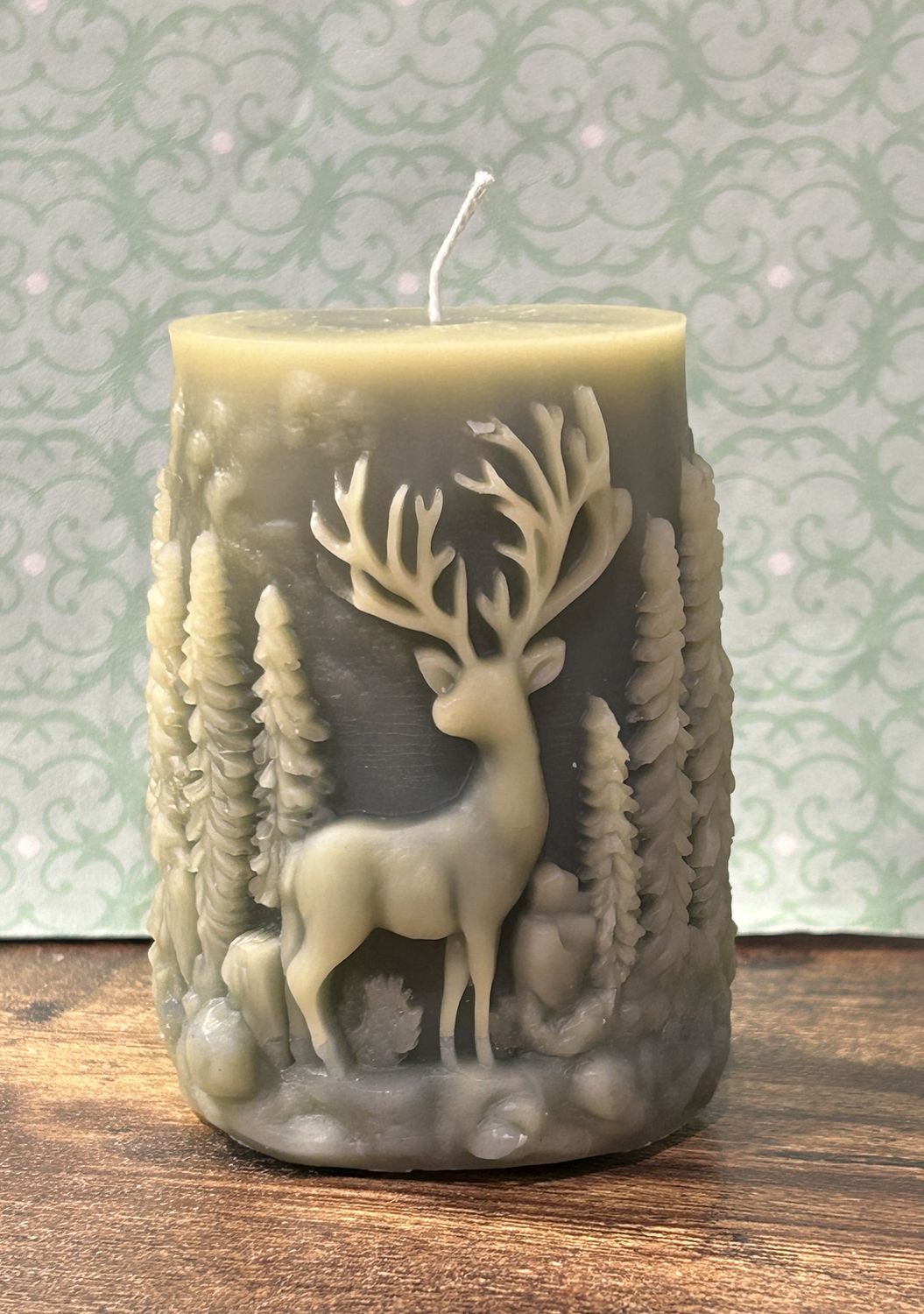 Deer Beeswax Candle, Colour: Natural/Phycocyanin Blue