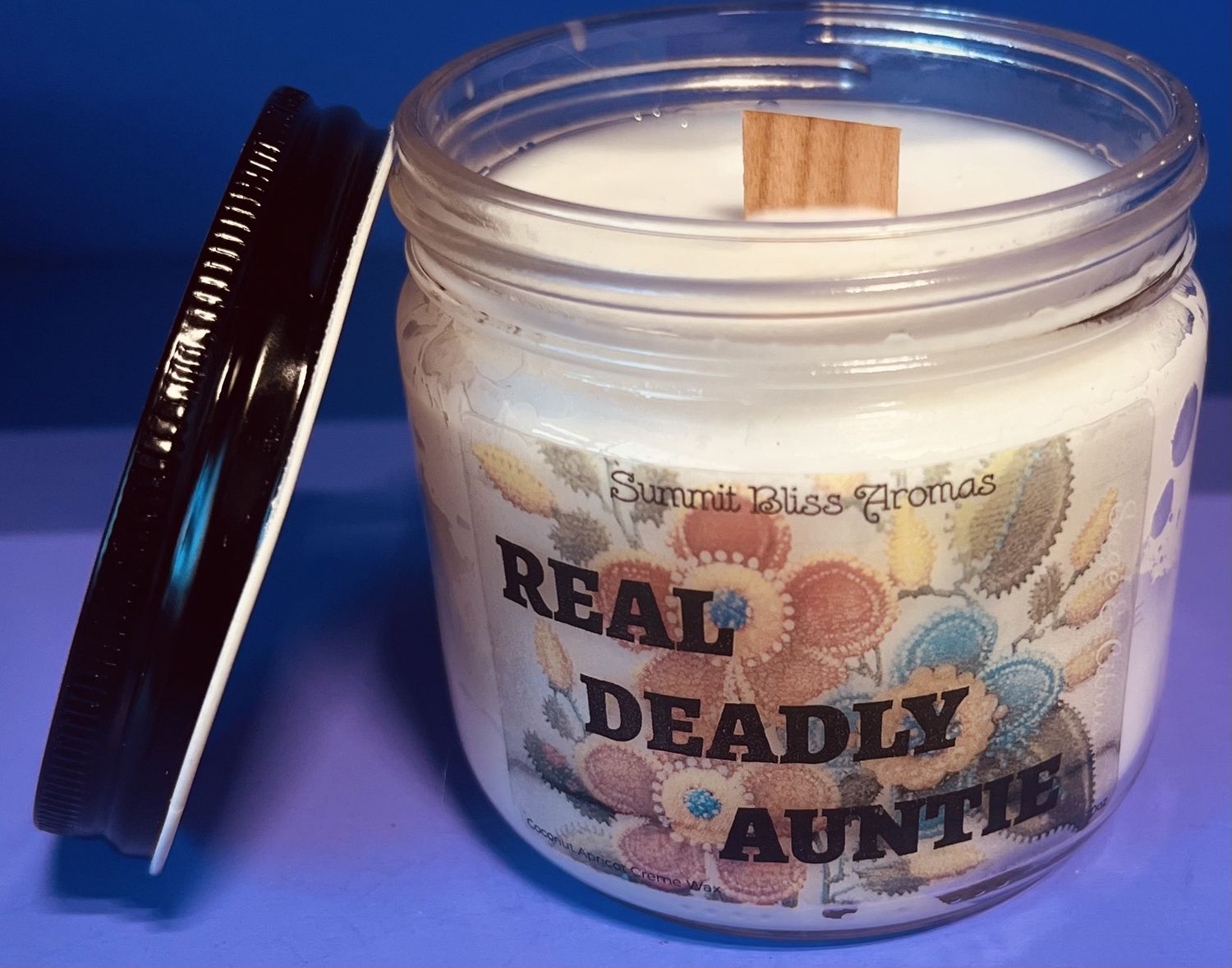 Summit Bliss Peaceful Light Candle, scent: Real Deadly Auntie