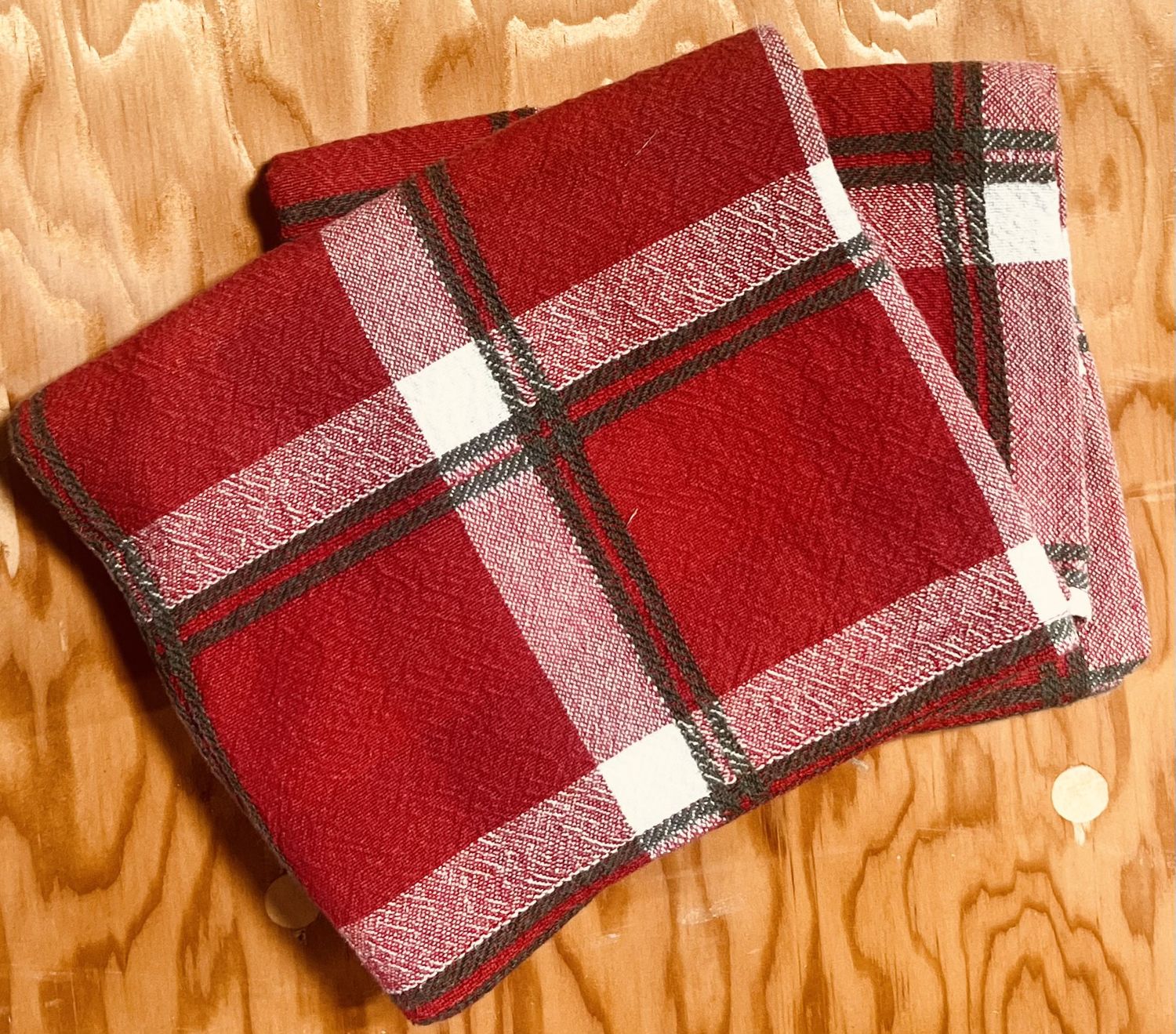Tea Towel, design: Red plaid