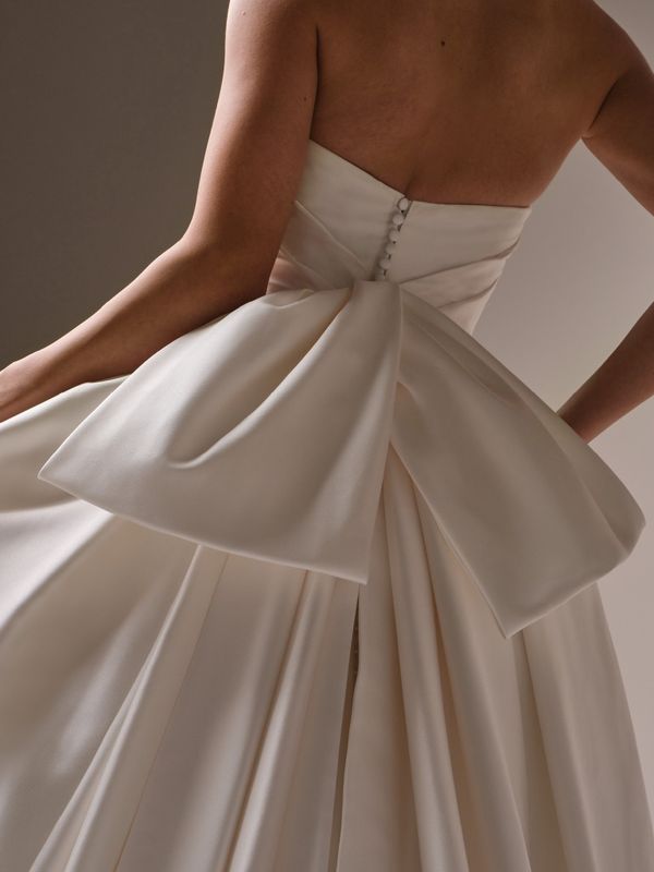 Maggie Sottero Maureen Bow Accessory