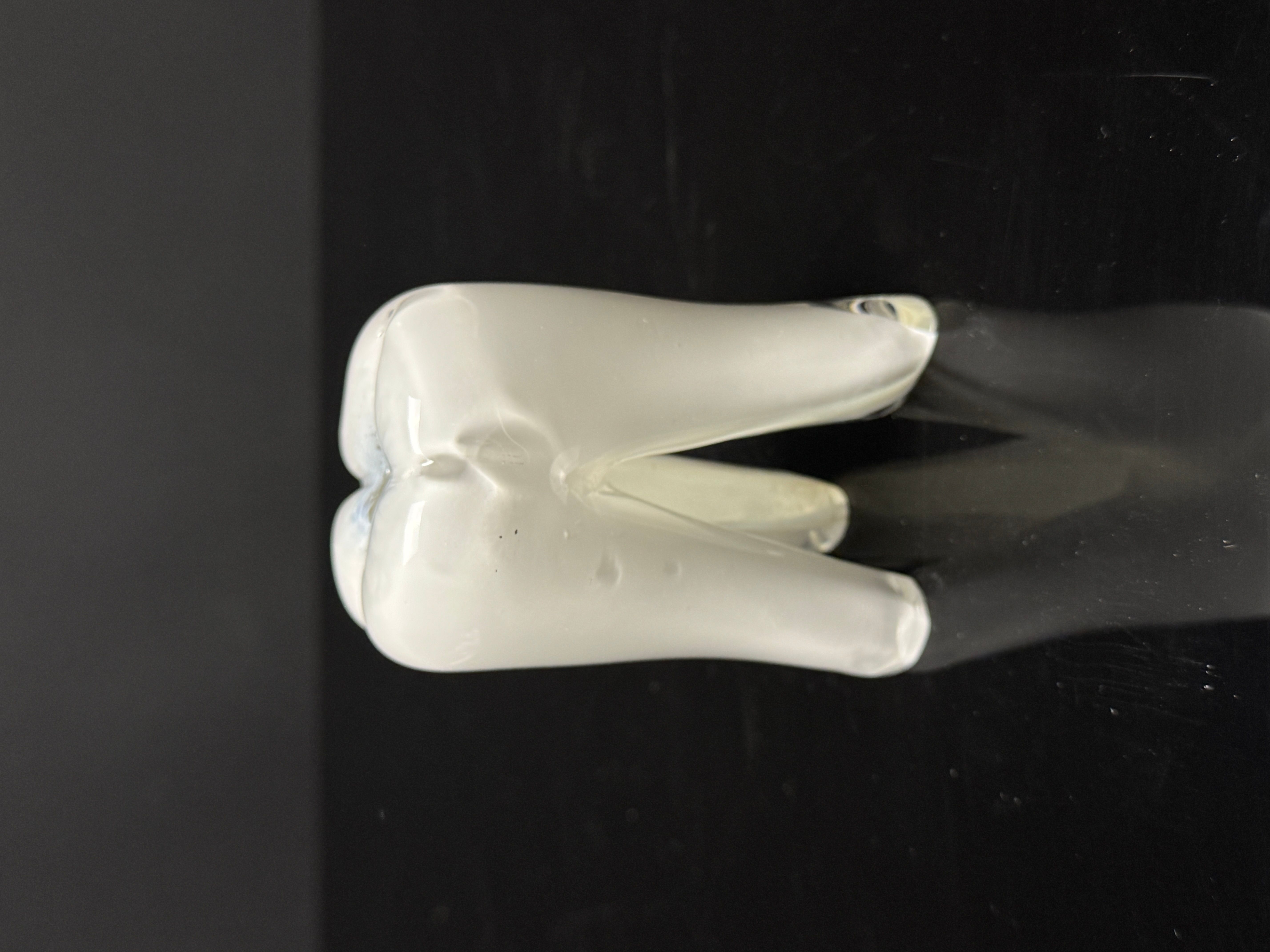 Medium Glass Tooth - White