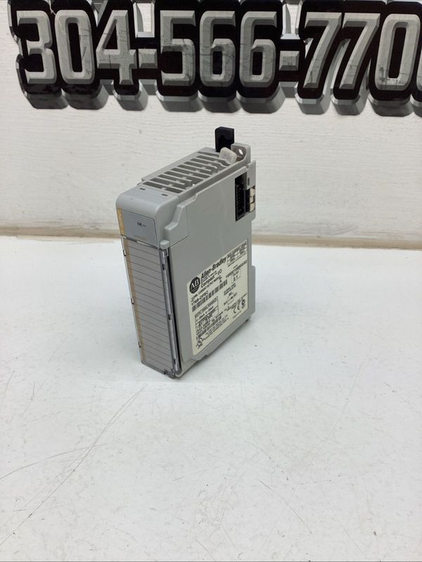 Allen Bradley 8 Channel Current Output Module Ser. A 1769-OF8C Allen Bradley 8 Channel Current Output Module Ser. A 1769-OF8C