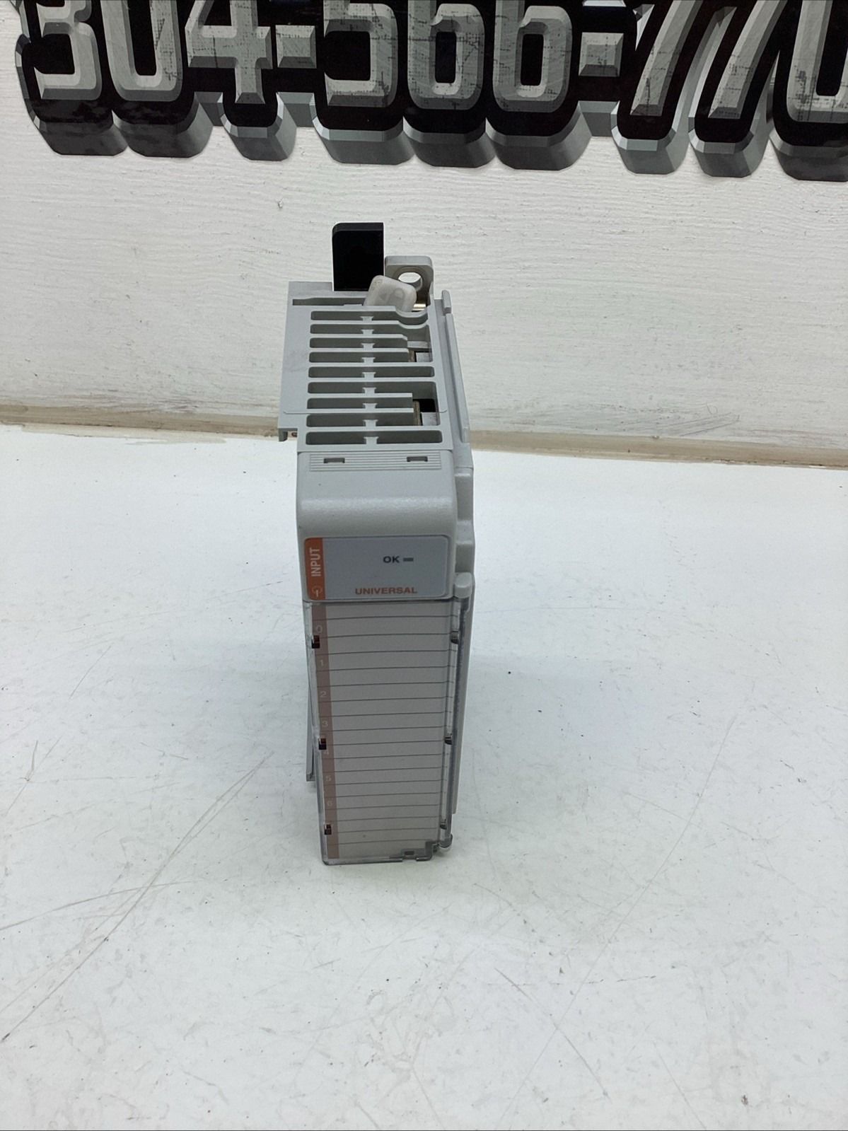 Allen Bradley 8 Channel Universal Analog Input Module 1769sc-IF8u Ser. A