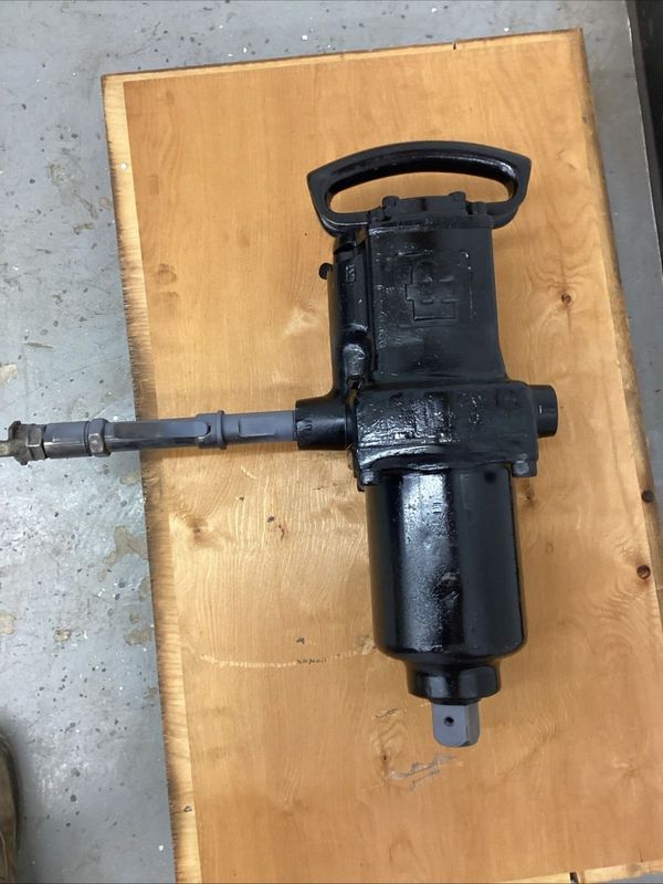 Ingersoll Rand 1 1/2” Pneumatic Impact Wrench 5780 Ingersoll Rand 1 1/2” Pneumatic Impact Wrench 5780
