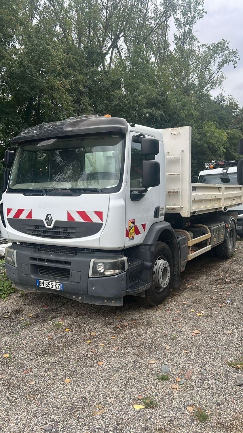 Camion RENAULT MIDLUM 310 DXI AMPLIROLL