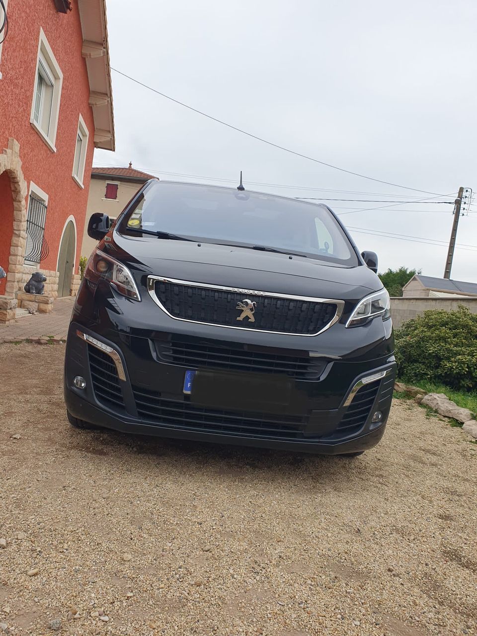 PEUGEOT EXPERT TRAVELLER NOIRE