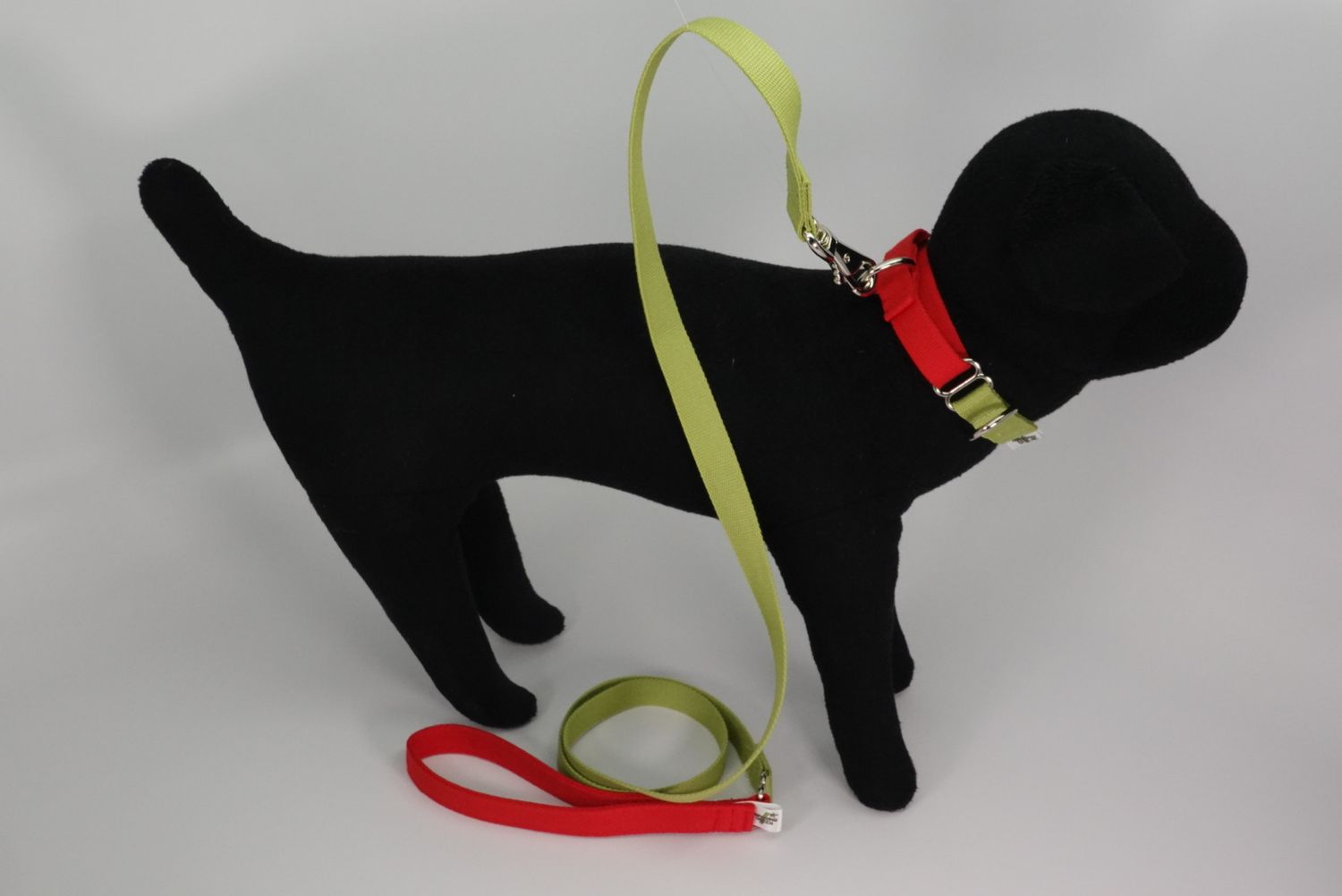 Natural Bamboo Martingale Collar and Leash Set - Yuletide