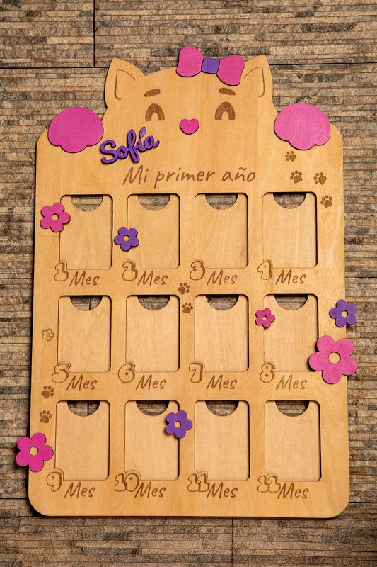 Marco de fotos “Mi Primer Año” personalizado en madera