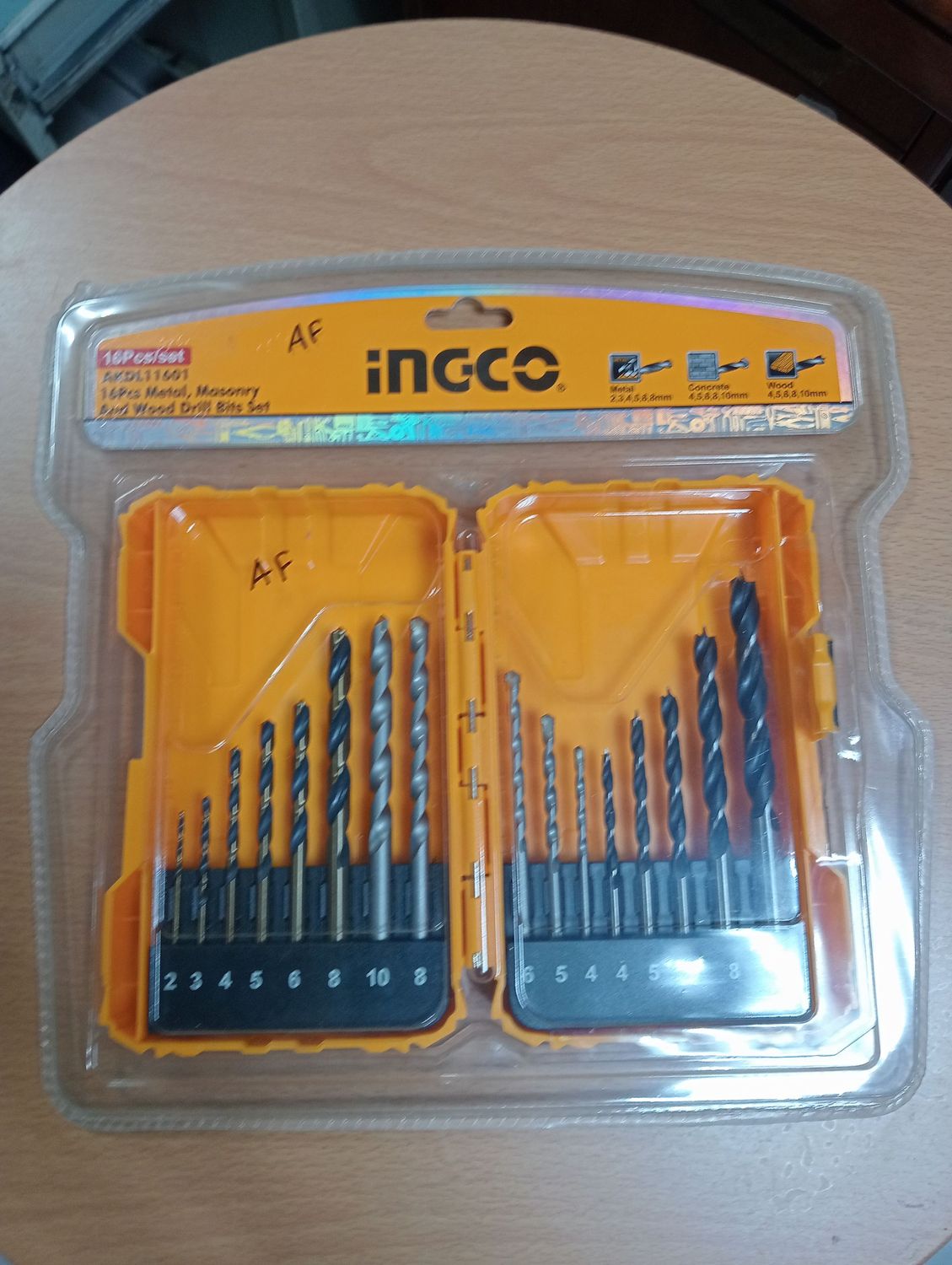 DRILL BIT SET