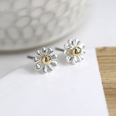 Silver plated and golden daisy stud earrings