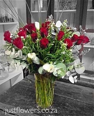 Glass vase Red Roses