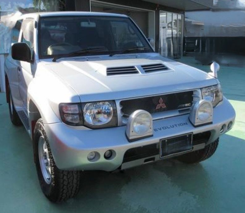 Mitsubishi Pajero Evolution