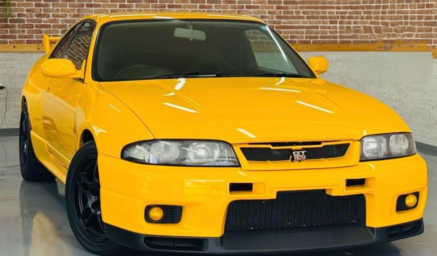 Nissan Skyline GT-R R33 V-Spec