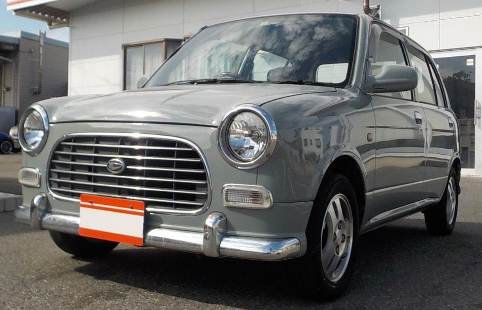 Daihatsu Mira Gino