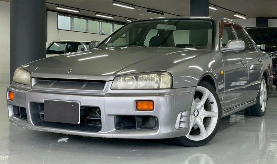Nissan Skyline GT 2500 Turbo R34   --- 280hp