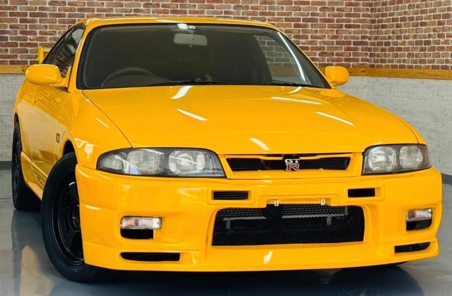Nissan Skyline GTS Urban Runner Package 3 R33