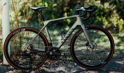 Used: Canyon Endurance CF SLX – Medium Used: Canyon Endurance CF SLX – Medium