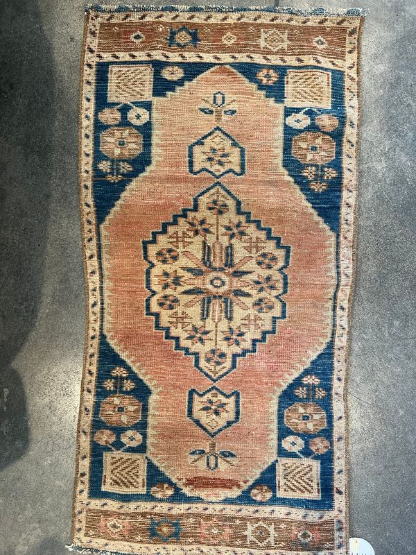 33"L x 17"W Vintage Rug 9