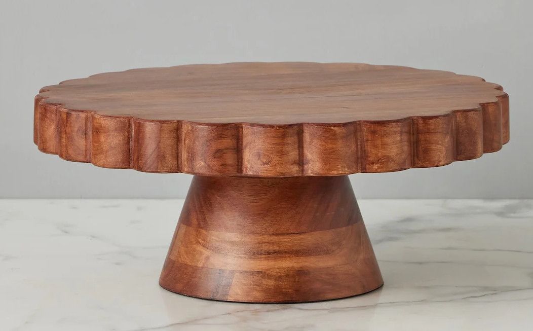 European Scalloped Cake Stand 15"Dia x 6"H