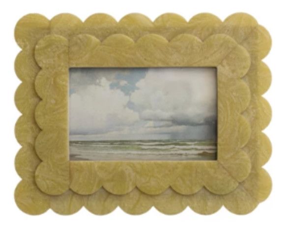 4x6 Yellow Marble Resin Scalloped Picture Frame