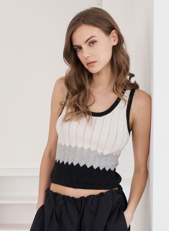 ZIG ZAG STITCH TANK