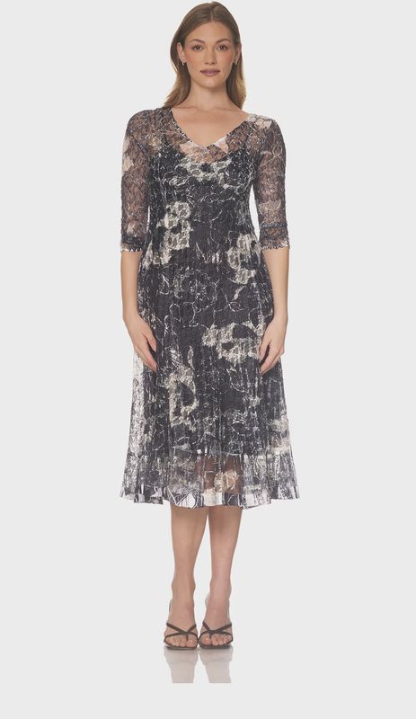 LACE 3/4 SLEEVE DRESS