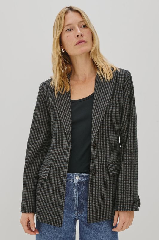 DORIS BLAZER