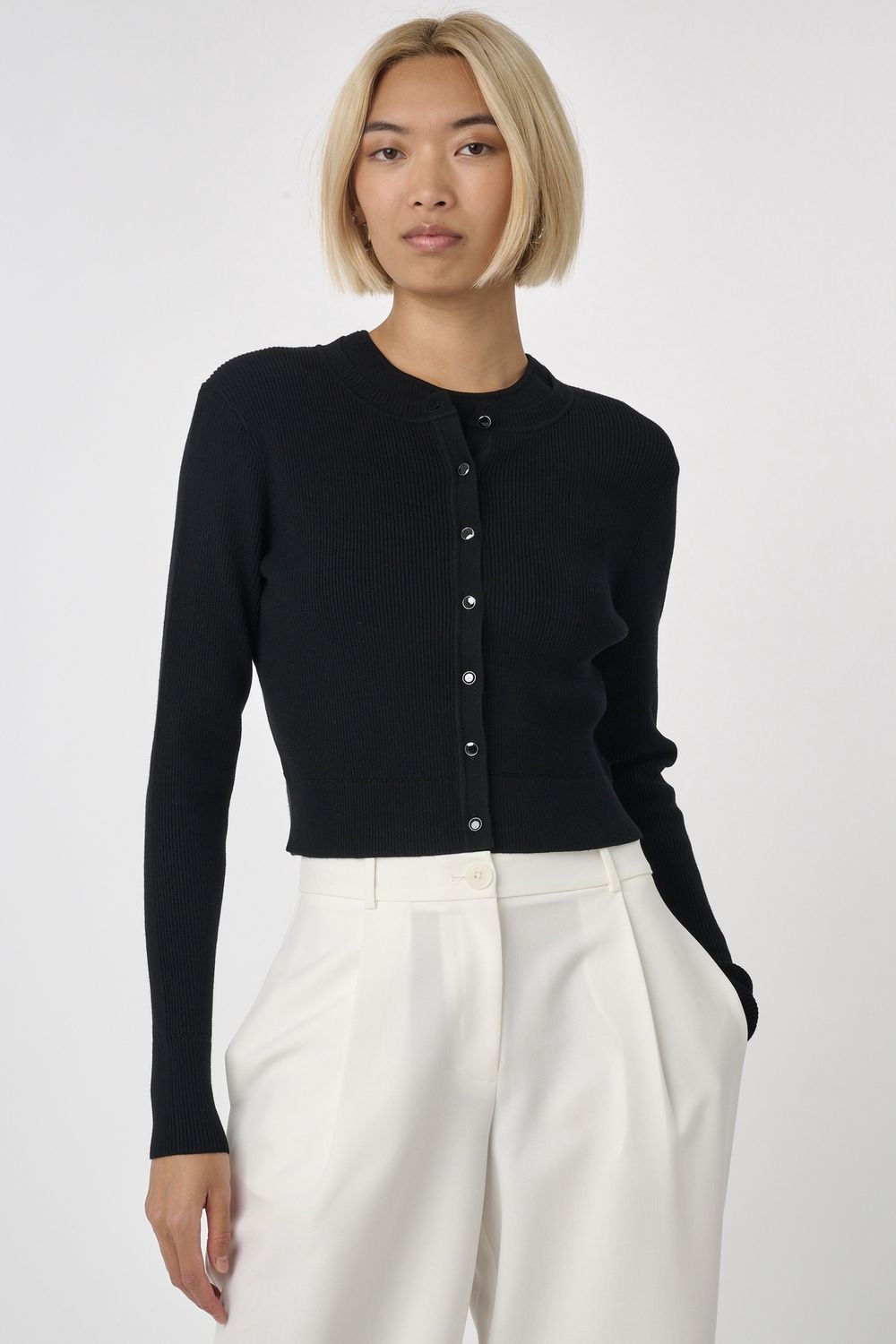 ZOE CROPPED FITTED CARDIGAN