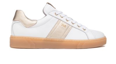 LOW TOP SNEAKER