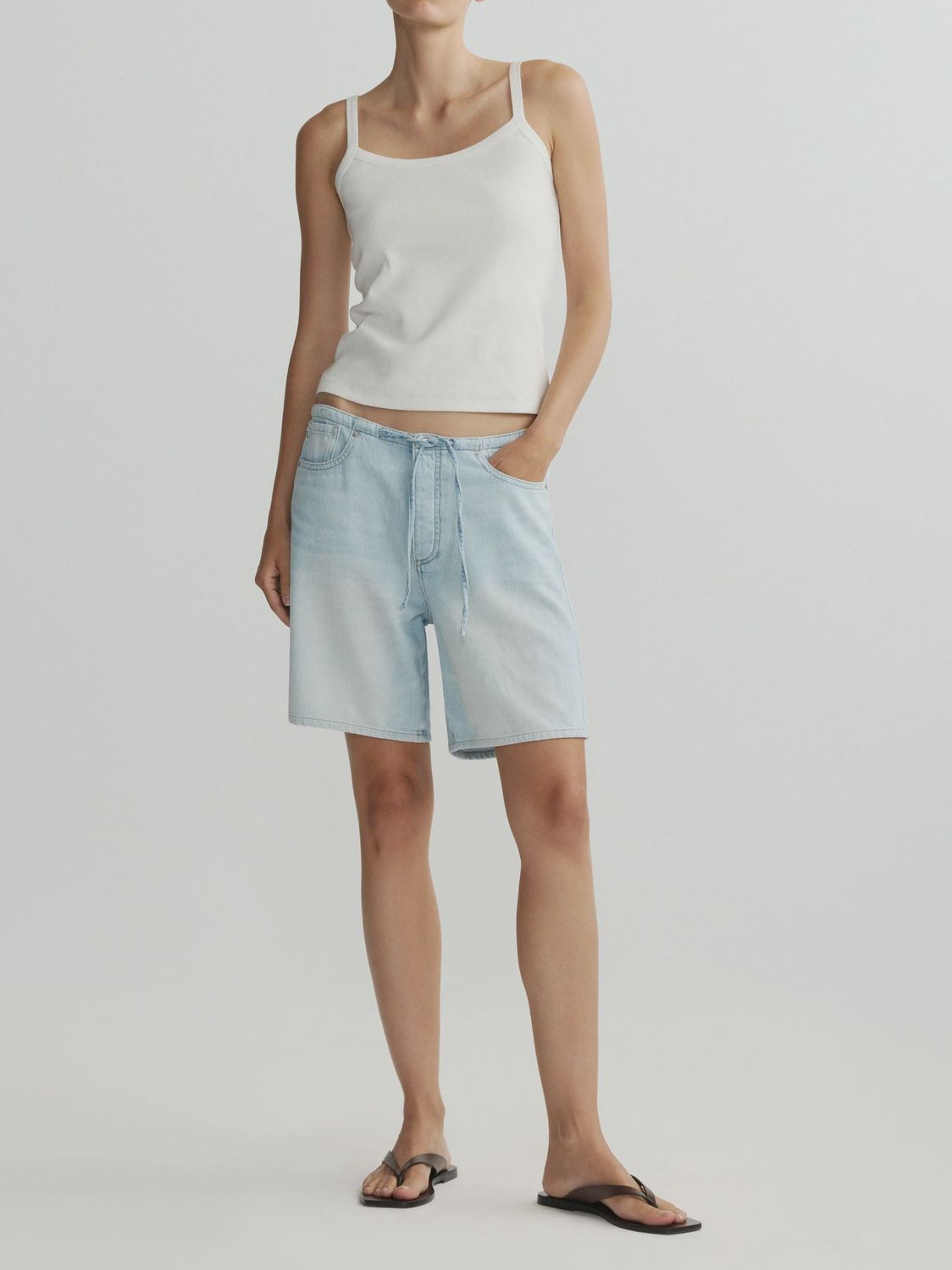 SIENNA LOW-SLUNG SHORT RELAXED