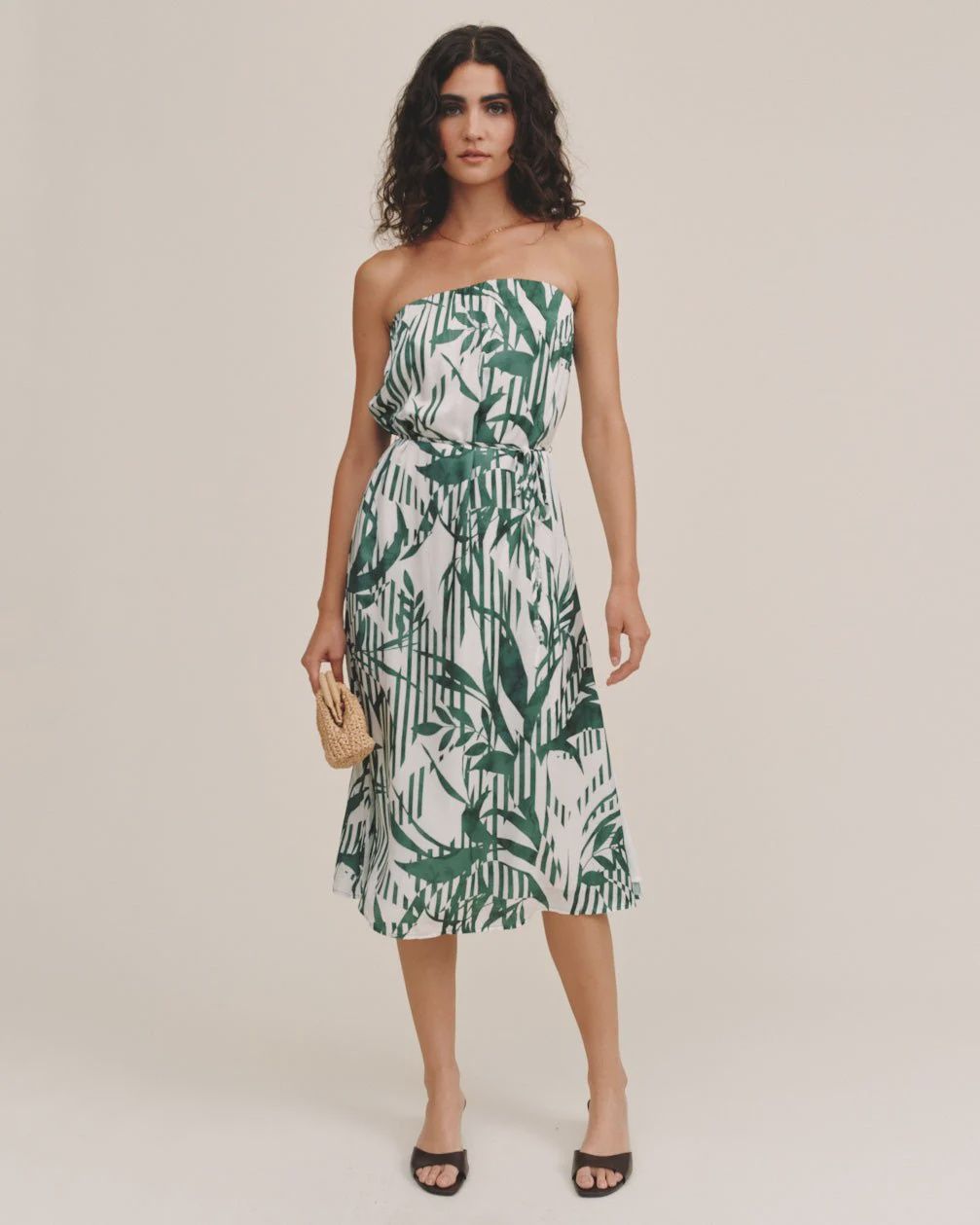 FLOWY STRAPLESS MIDI DRESS