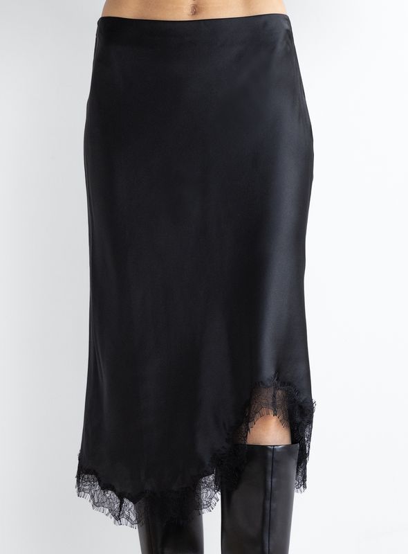GO LACEY LE SKIRT