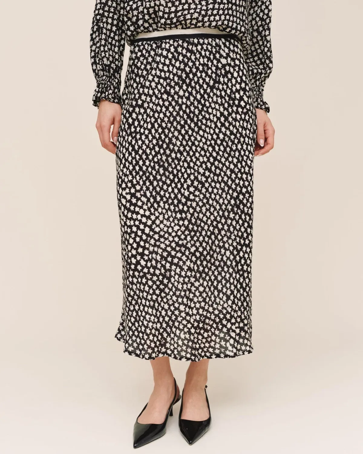 BIAS SKIRT WITH STRIPE ELASTIC WAISTBAND, Color: SKETCHED STARS PRINT, SIZE: XS