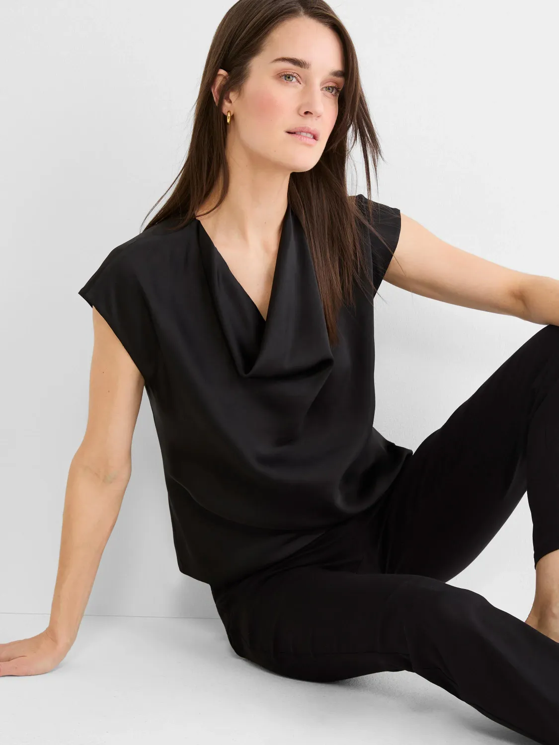 DRAPE NECK DAY GLOSS TEE, Color: BLACK ONYX, SIZE: XS