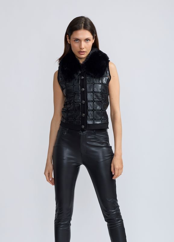 CROCHET PLEATHER VEST WITH FAUX FUR COLLAR