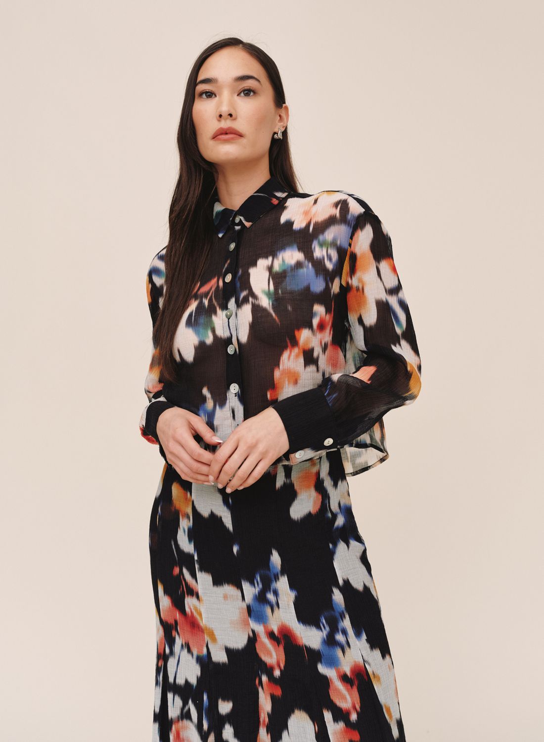 LONG SLEEVE BOXY CROP SHIRT, Color: BLURRED BLOOM, SIZE: XS