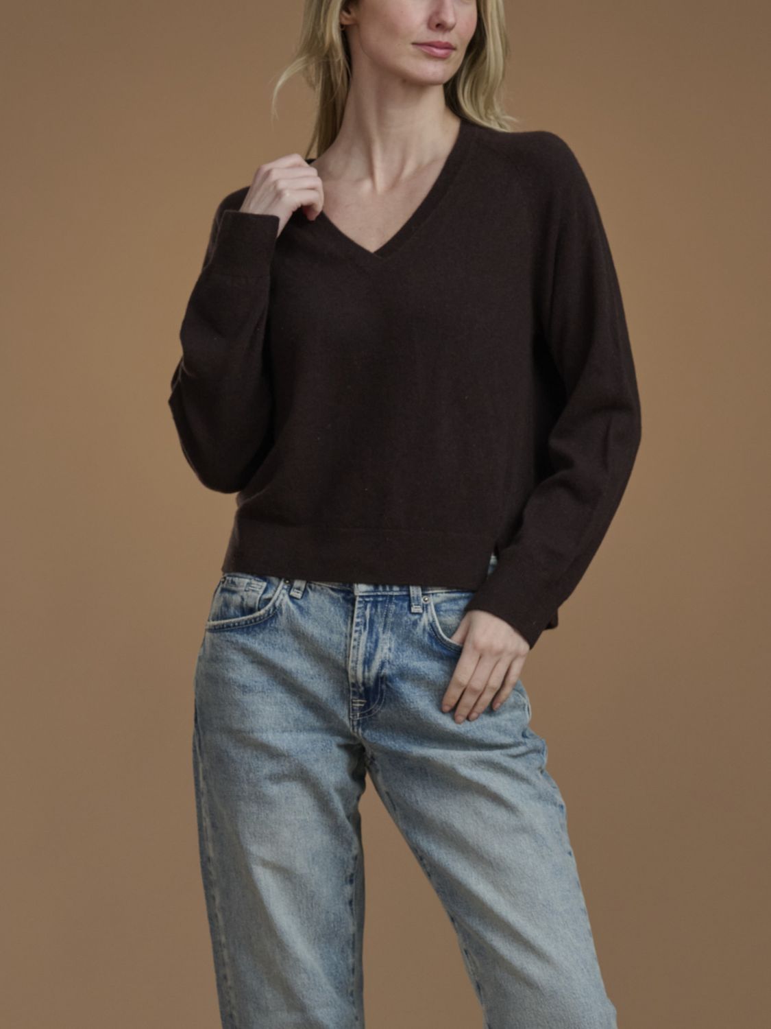 TORI CASHMERE V NECK SWEATER, Color: JAVA, SIZE: XS