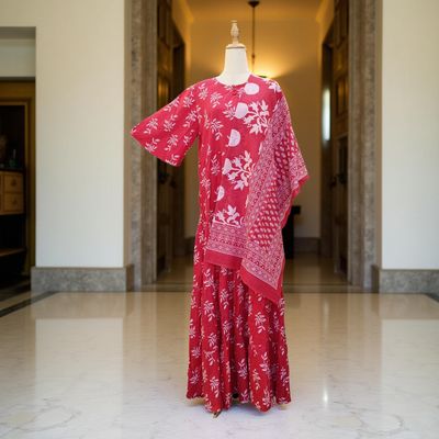 Manha Dress With Sheila 100 AED