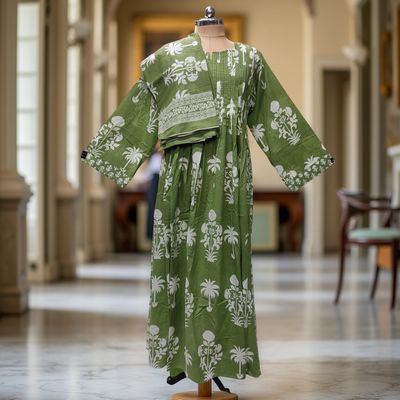 Aaron Dress With Sheila  150 AED