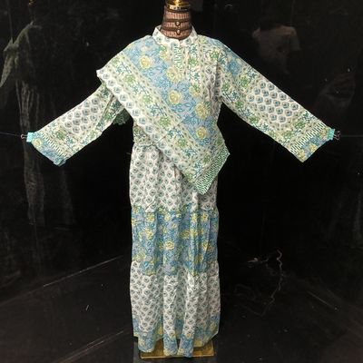 Afifa Dress With Sheila 100 AED