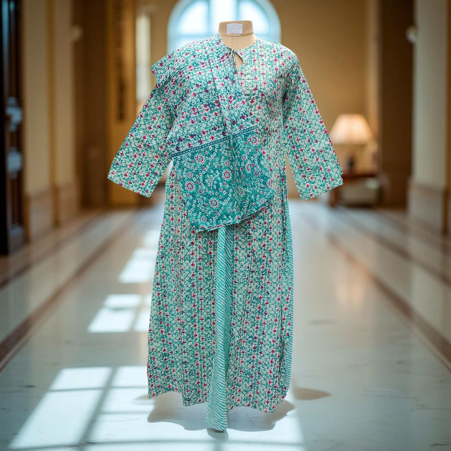 XS-S Nobila Printed Cotton Dress With Scarf 54" Long Jalabiya