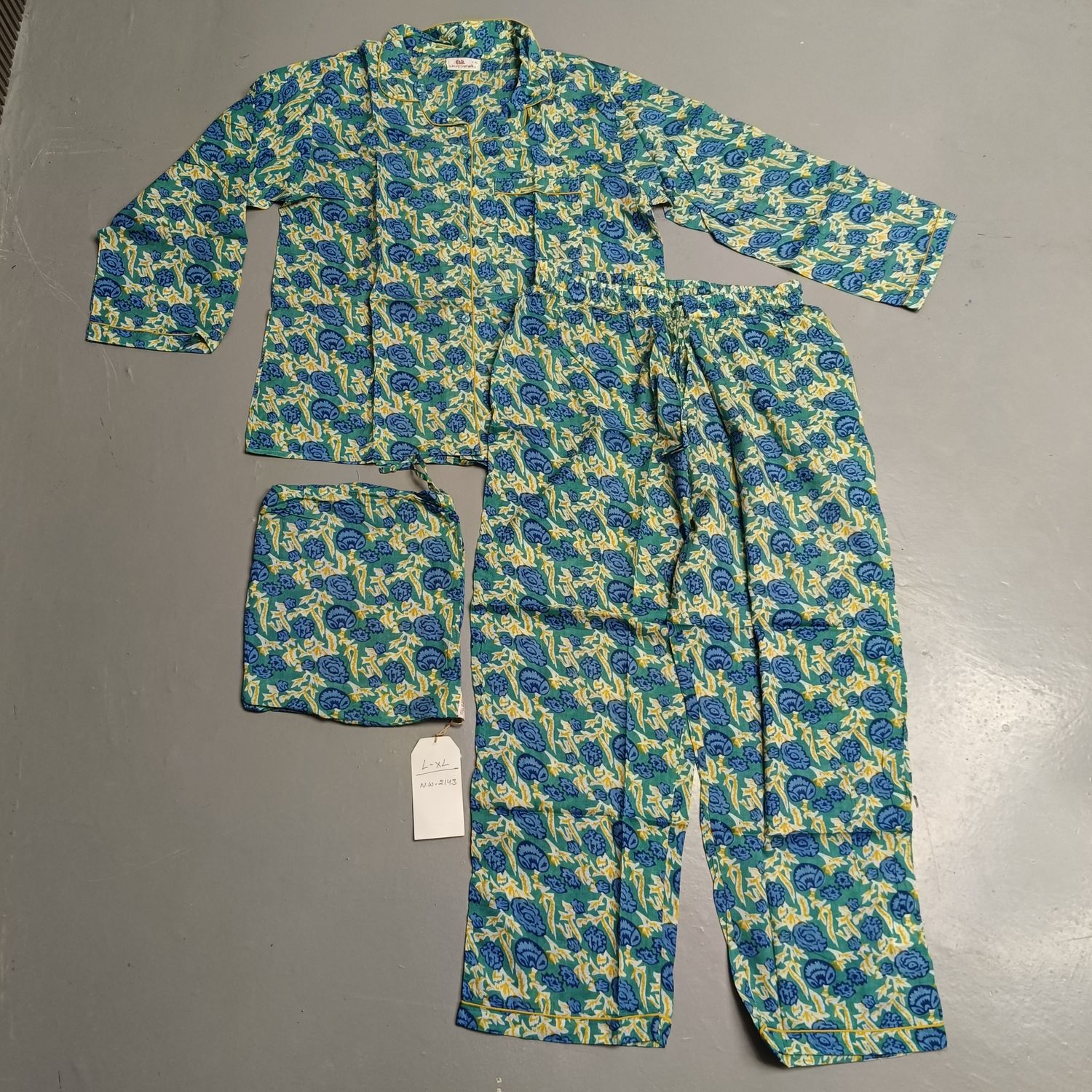 L-XL Cotton 39" Pajamas Set full sleeves