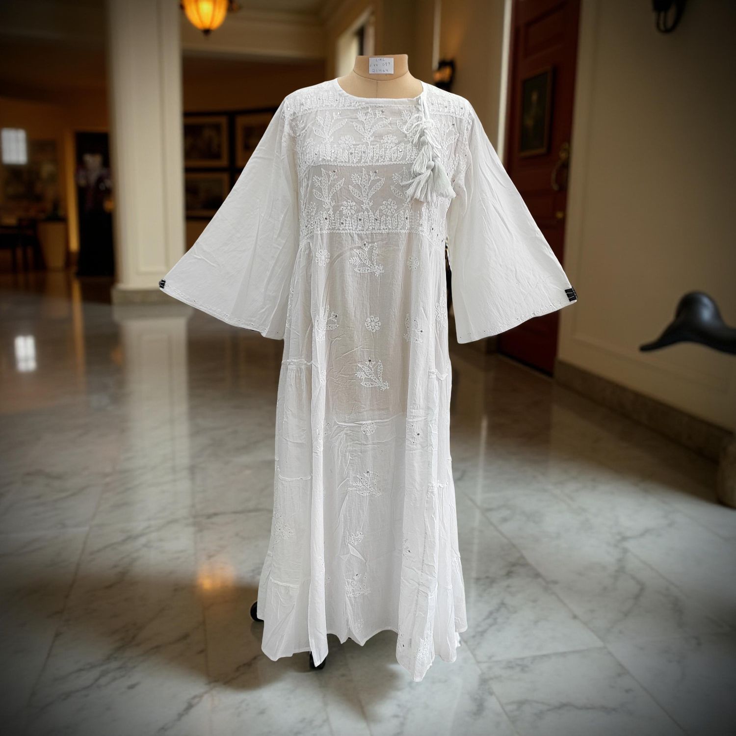 L/XL Cindrella embroidery Cotton Dress 57" Long Jalabiya