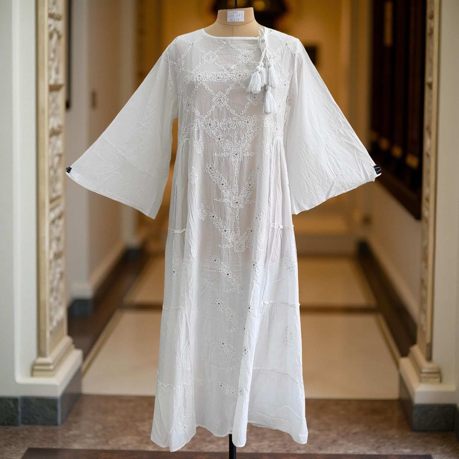 L/XL Cindrella embroidery Cotton Dress 57" Long Jalabiya