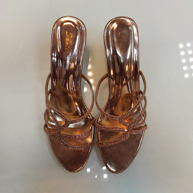 Indian sleeper  Size 38